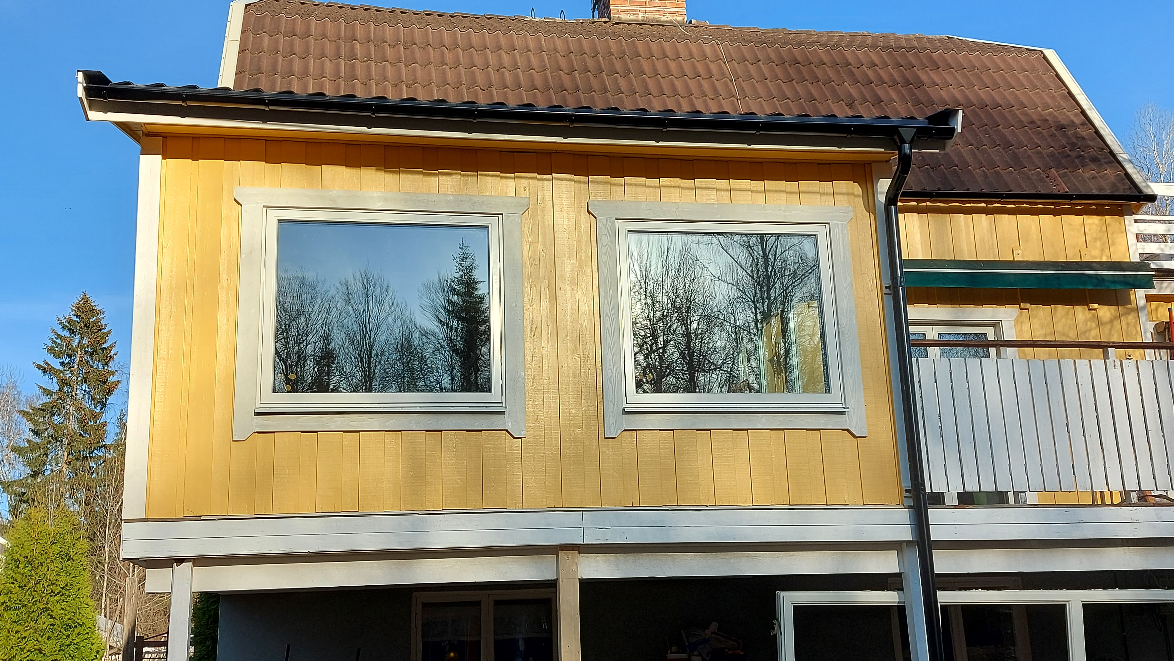 Vårt hus med nya fönster